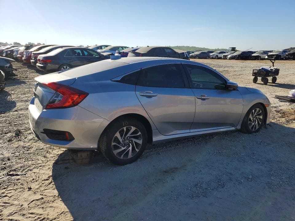 2017 HONDA CIVIC EX 3