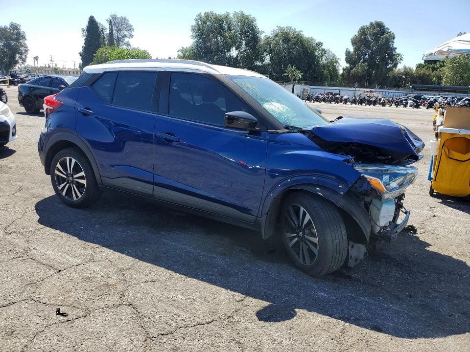 2018 NISSAN KICKS SV 4