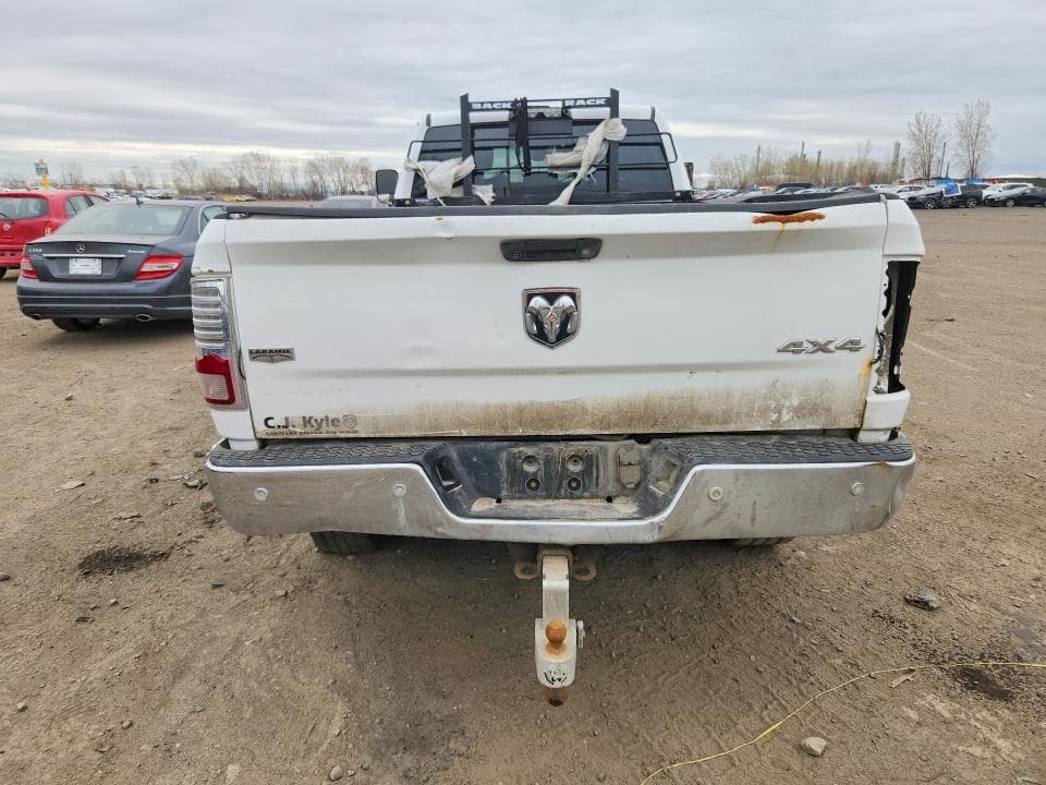 2018 RAM 2500 LARAMIE 6