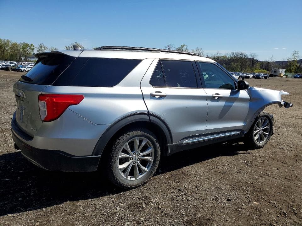 2023 FORD EXPLORER XLT 3