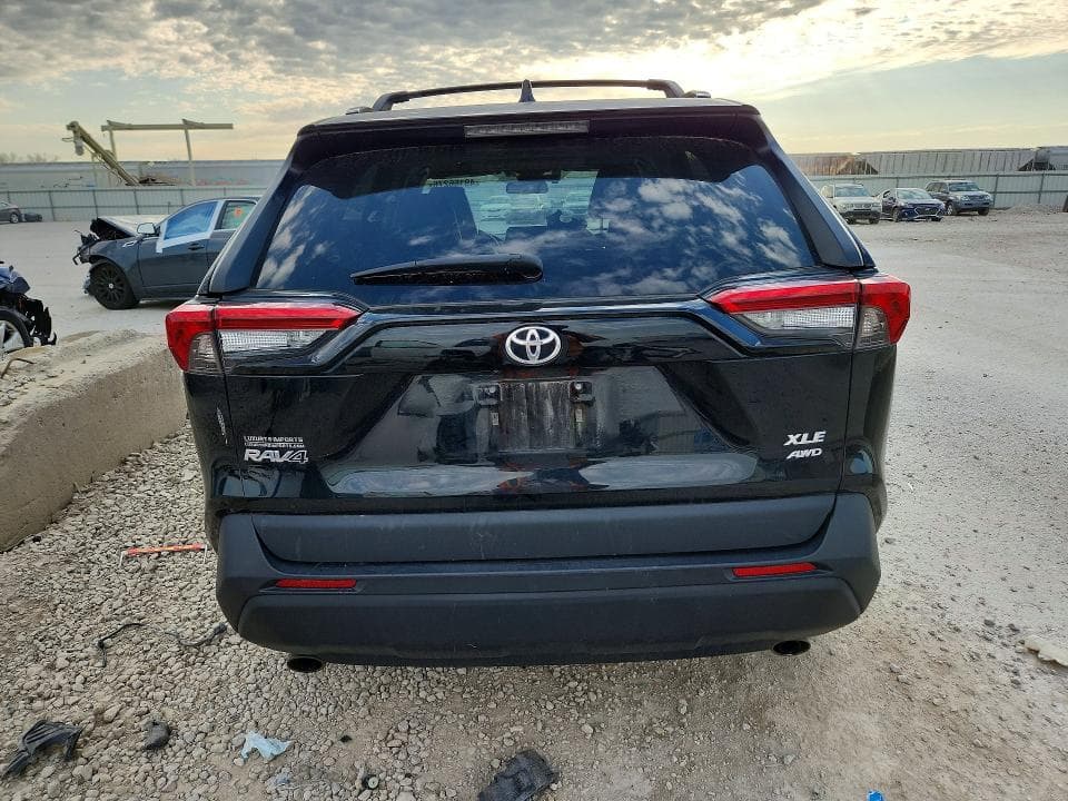 2021 TOYOTA RAV4 6