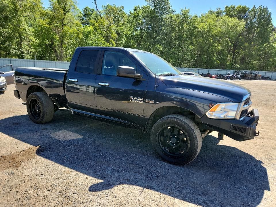 2017 RAM 1500 SLT 4