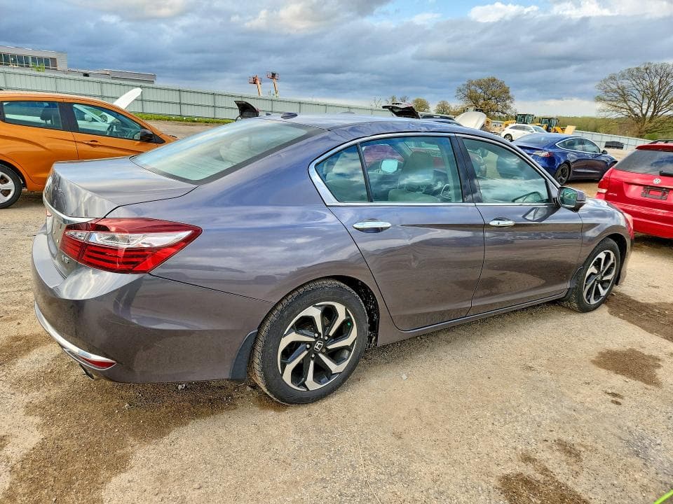 2017 HONDA ACCORD EXL 3