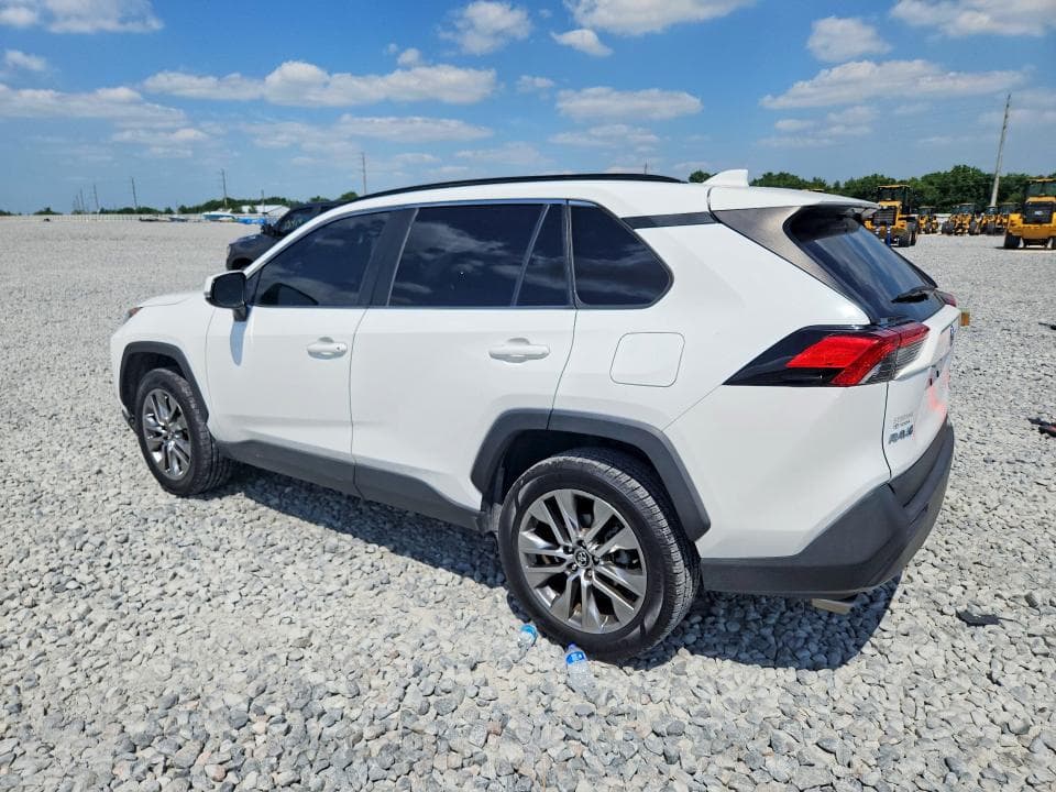 2020 TOYOTA RAV4 XLE PREMIUM 2