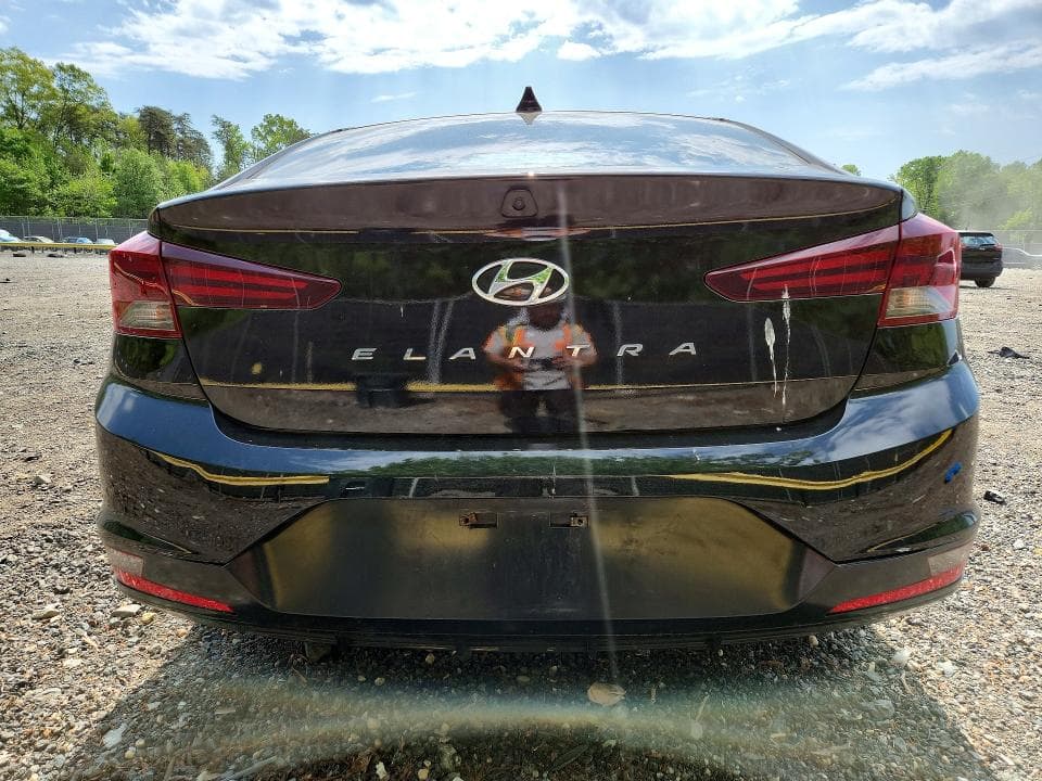 2020 HYUNDAI ELANTRA SEL 6