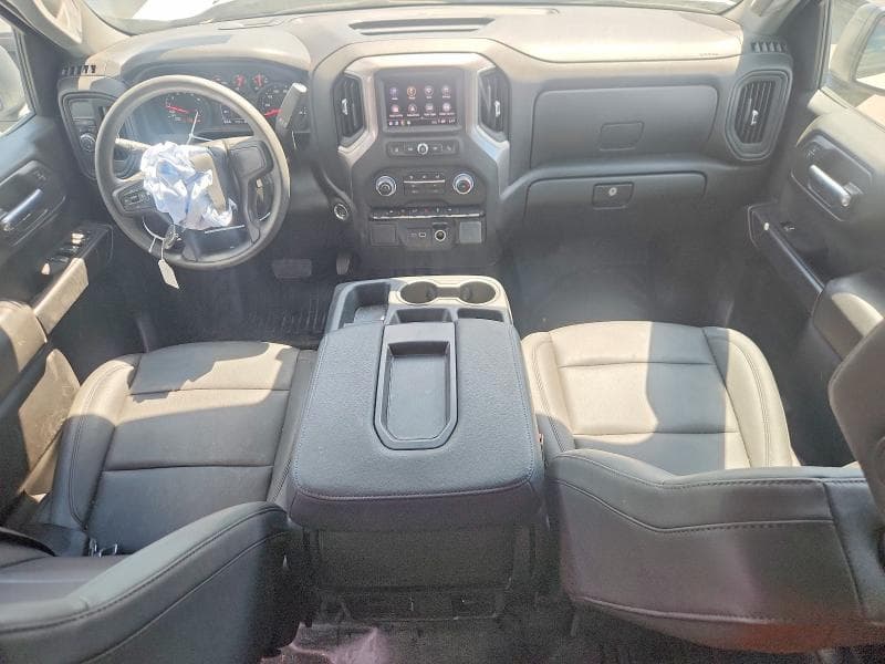 2025 CHEVROLET SILVERADO C1500 8