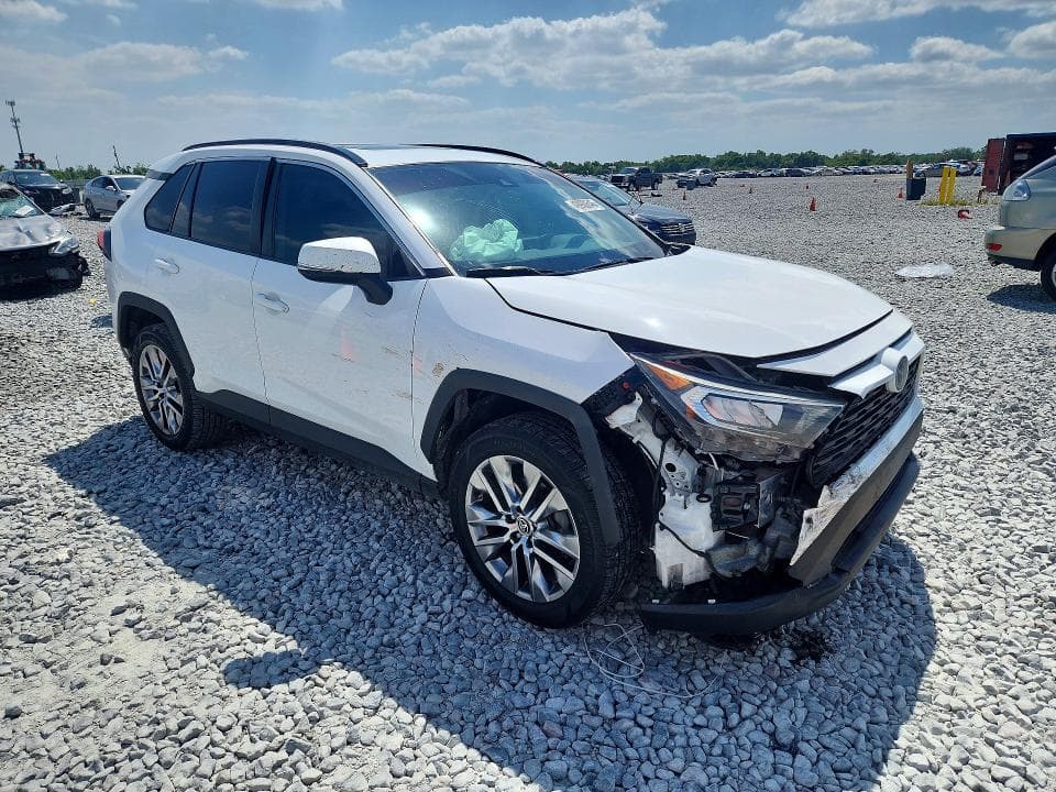 2020 TOYOTA RAV4 XLE PREMIUM 4