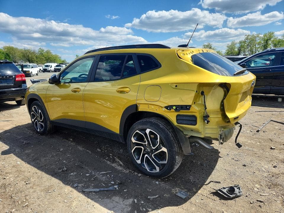 2025 CHEVROLET TRAX 2RS 2