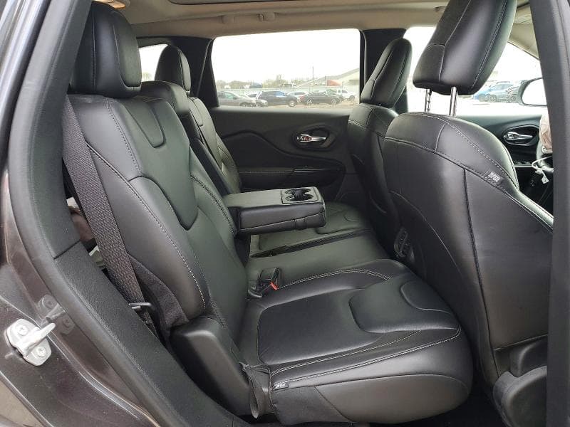 2017 JEEP CHEROKEE LIMITED 11