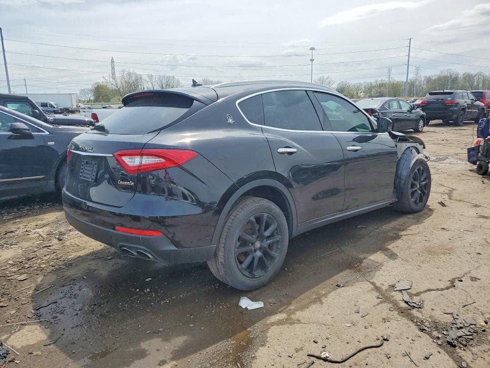 2017 MASERATI LEVANTE 3