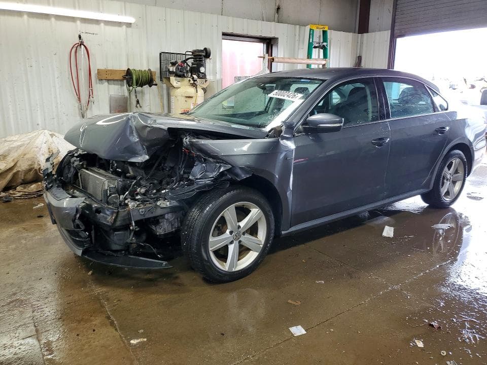 2015 VOLKSWAGEN PASSAT - 1