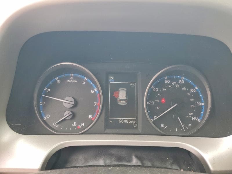 2017 TOYOTA RAV4 XLE 9