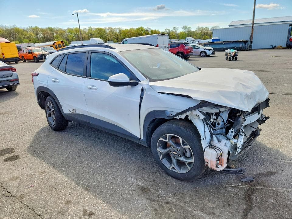 2025 CHEVROLET TRAX 1LT 4