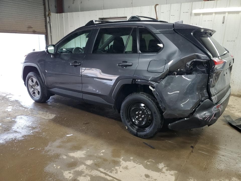 2025 TOYOTA RAV4 XLE 2