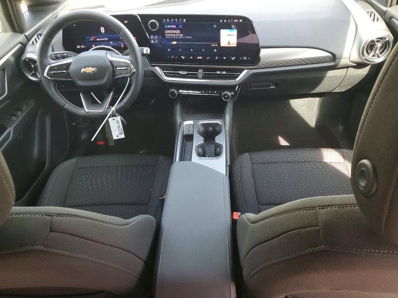 2025 CHEVROLET EQUINOX LT 8