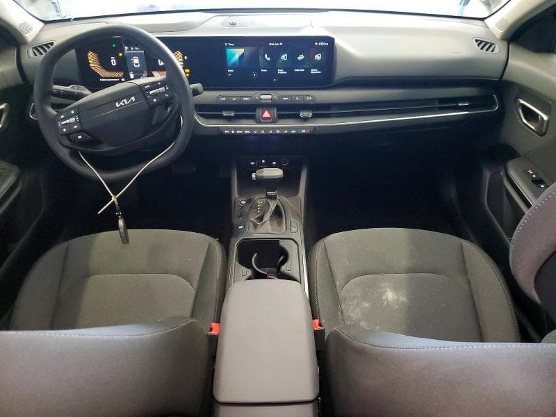 2025 KIA K4 LXS 8