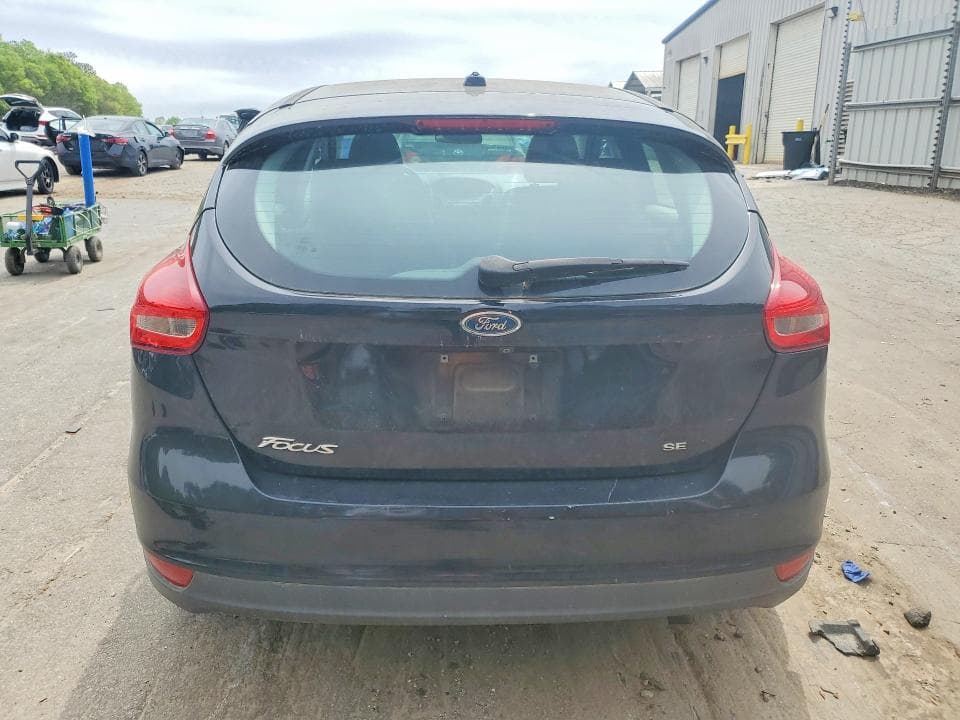 2017 FORD FOCUS SE 6
