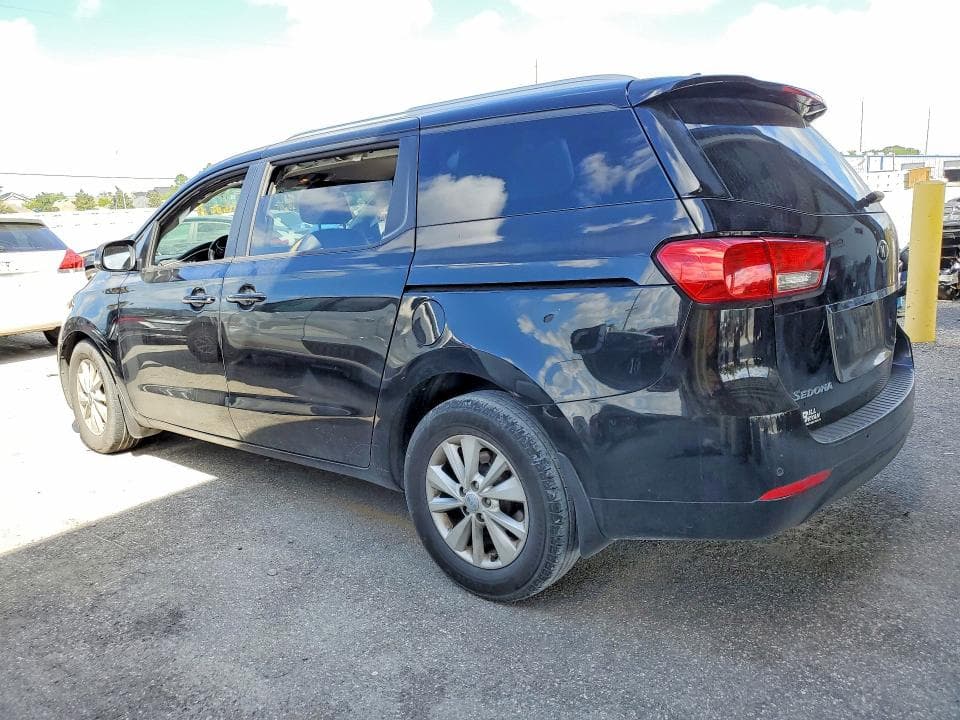 2017 KIA SEDONA LX 2