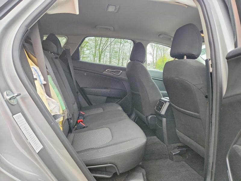 2024 KIA SPORTAGE LX 11