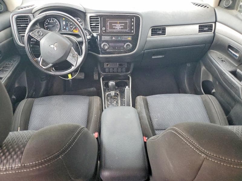2018 MITSUBISHI OUTLANDER SE 16