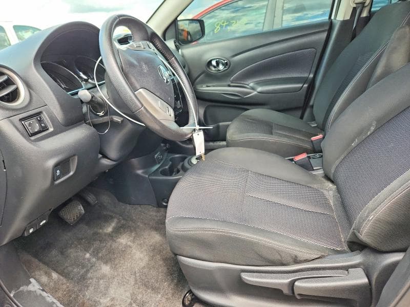 2018 NISSAN VERSA SV 7