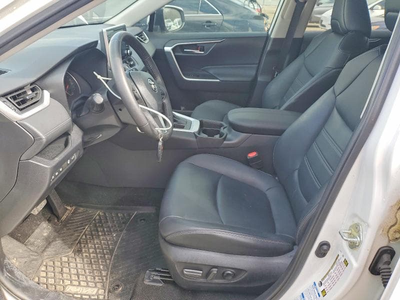 2021 TOYOTA RAV4 XLE 7