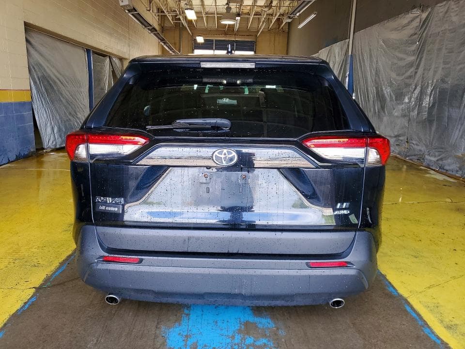 2022 TOYOTA RAV4 LE 6
