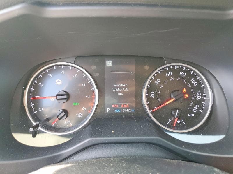 2021 TOYOTA RAV4 XLE 9