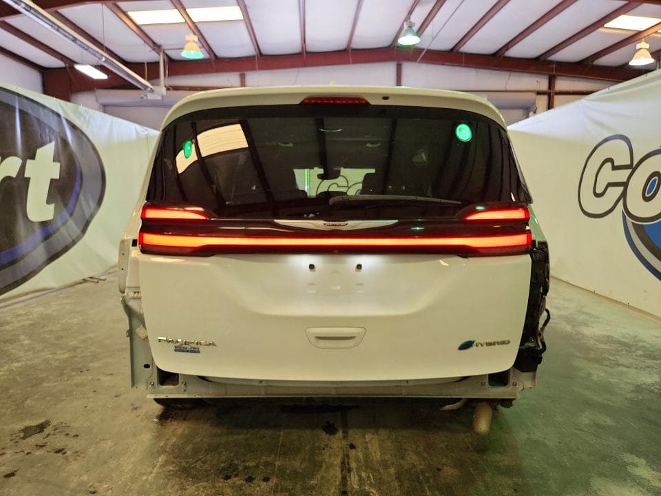 2022 CHRYSLER PACIFICA HYBRID TOURING L 6