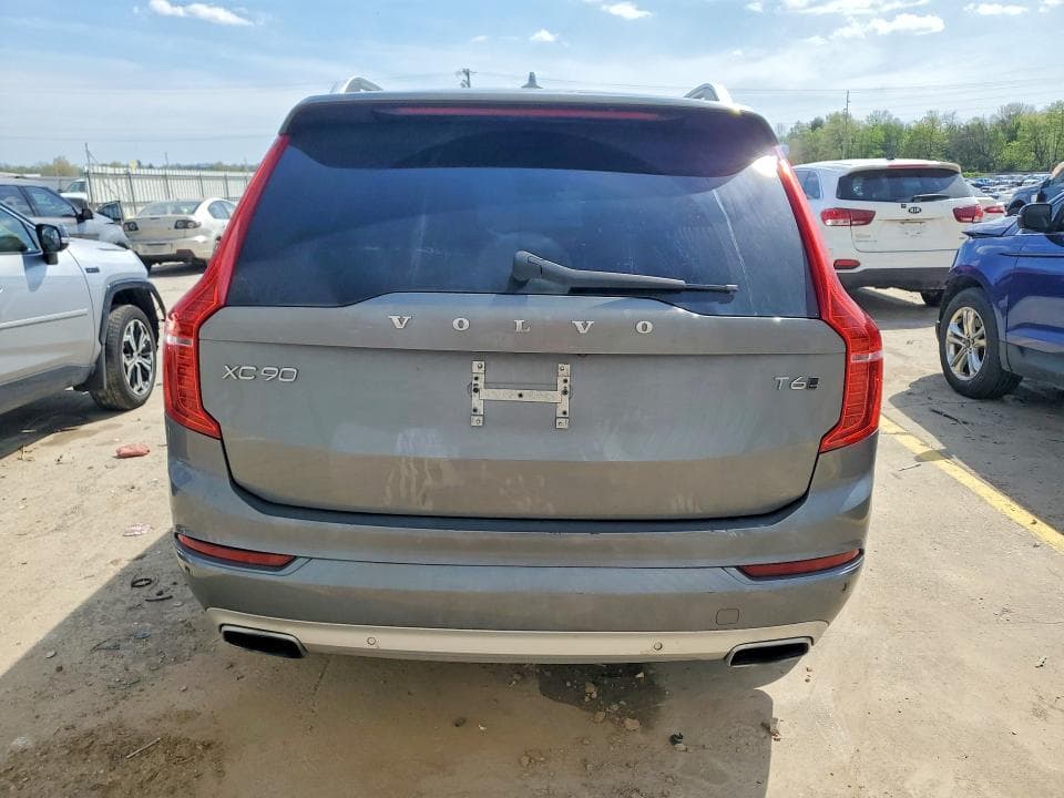 2017 VOLVO XC90 T6 6