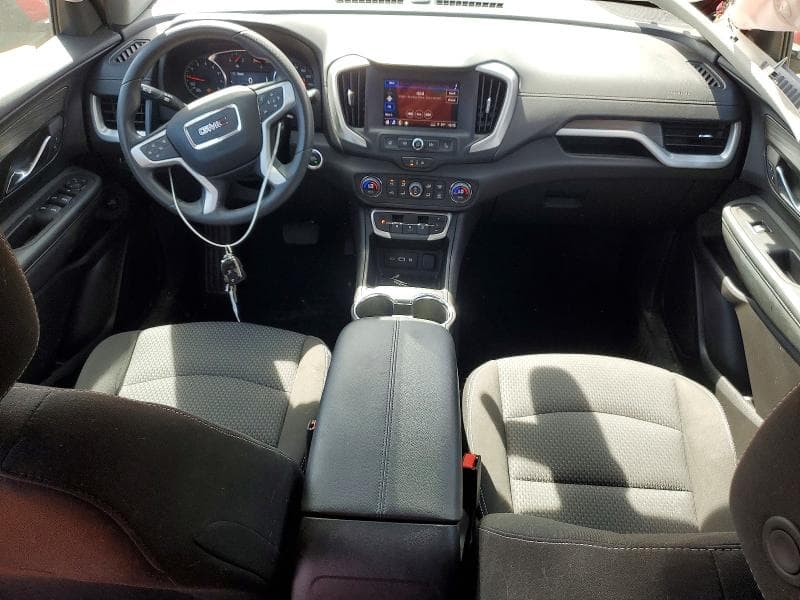2024 GMC TERRAIN SLE 8