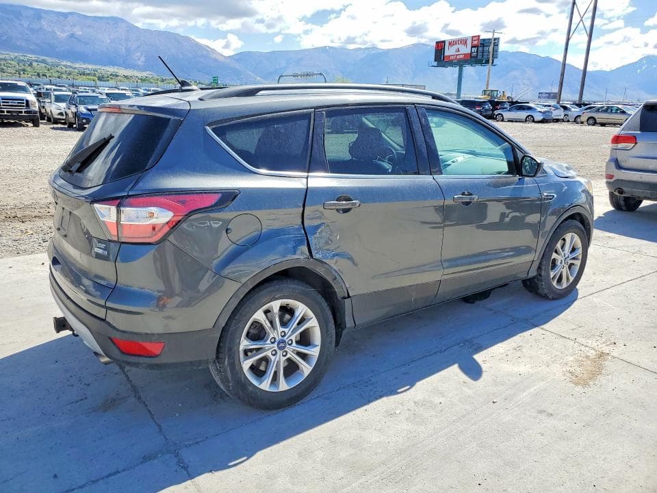 2018 FORD ESCAPE SE 3