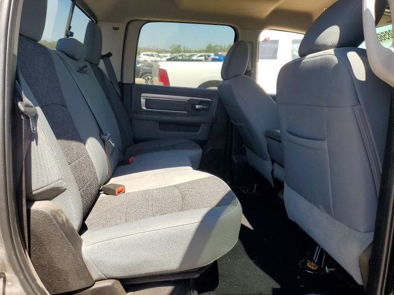 2019 RAM 1500 CLASSIC SLT 10