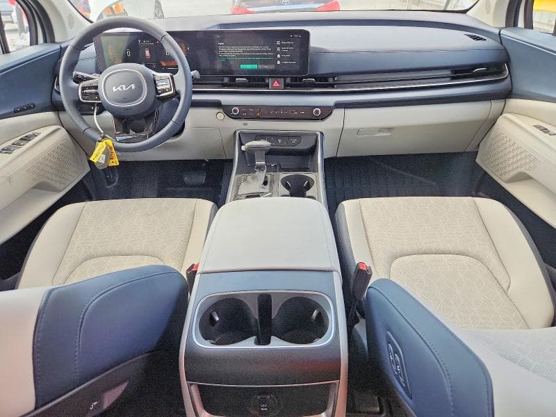 2026 KIA CARNIVAL EX 8