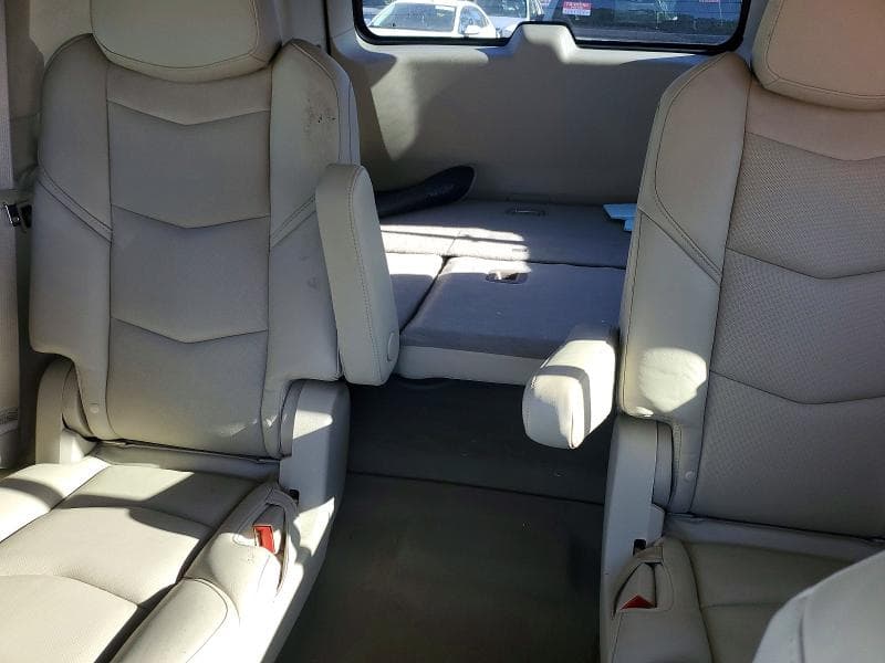 2017 CADILLAC ESCALADE LUXURY 10