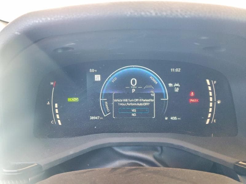 2025 TOYOTA CAMRY SE 9