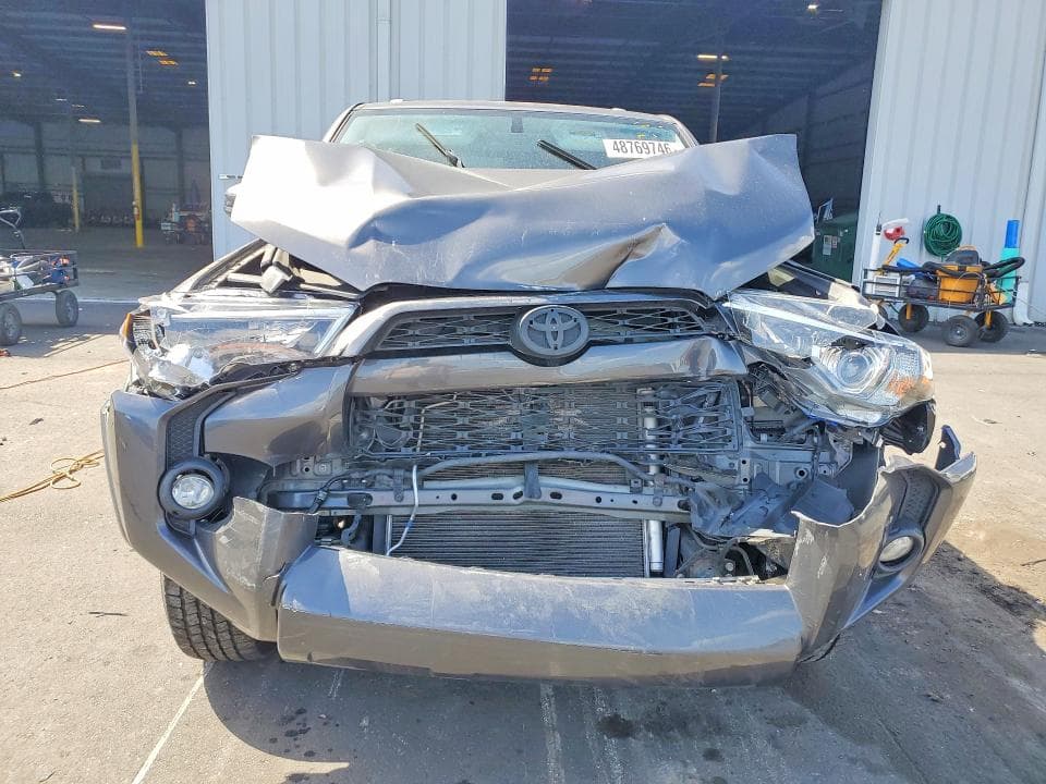2017 TOYOTA 4RUNNER SR5 5