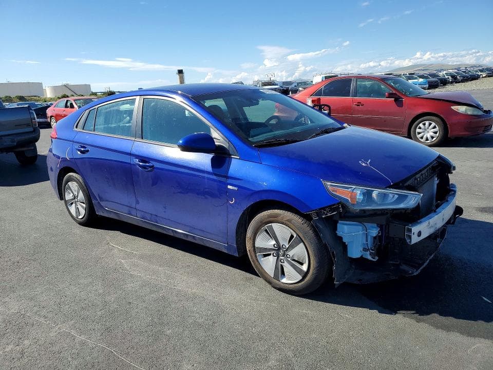 2020 HYUNDAI IONIQ HYBRID BLUE 4