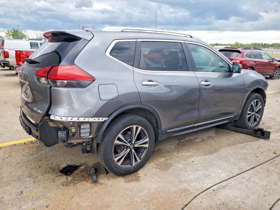 2017 NISSAN ROGUE SL 3