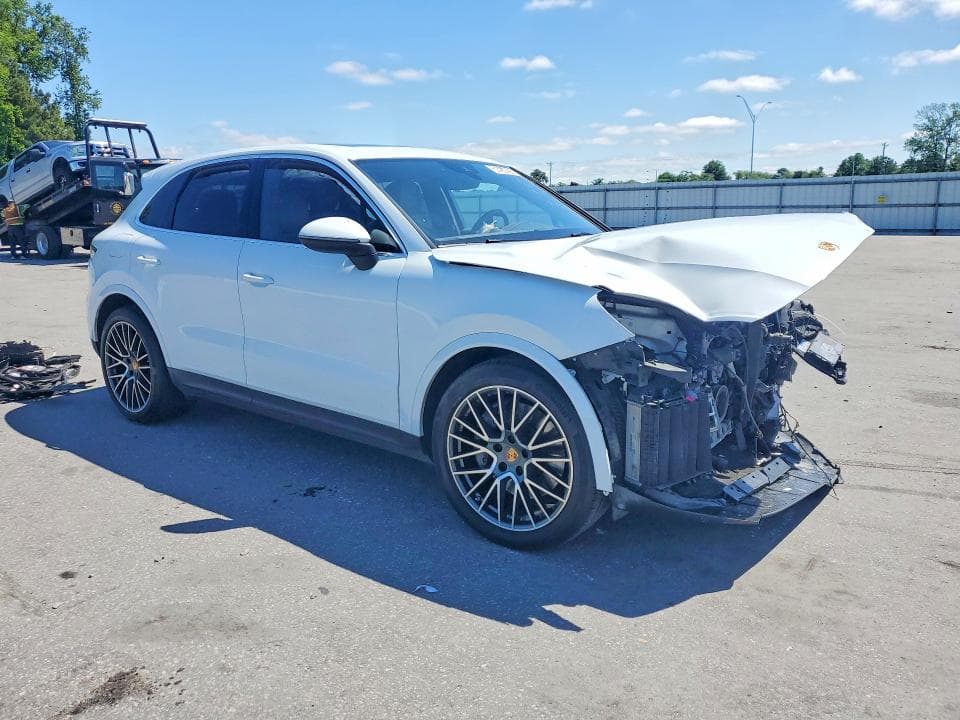 2021 PORSCHE CAYENNE S 4