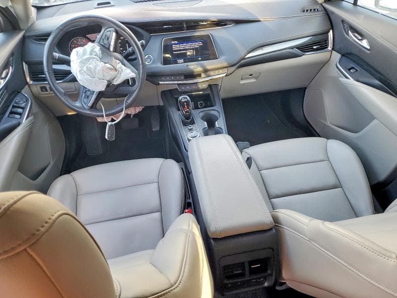 2023 CADILLAC XT4 PREMIUM LUXURY 8