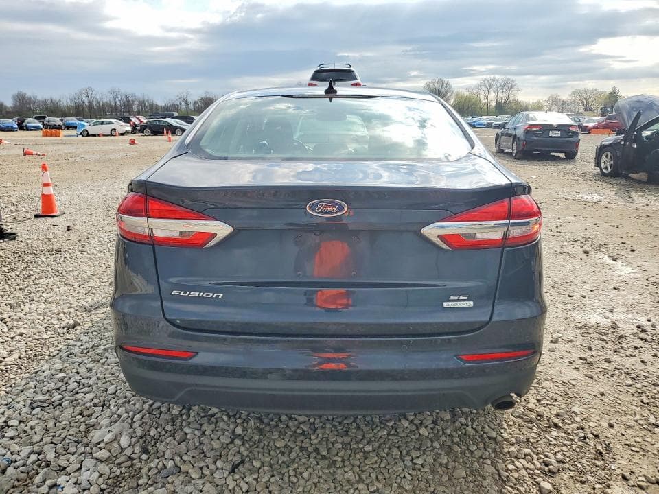 2020 FORD FUSION SE 6