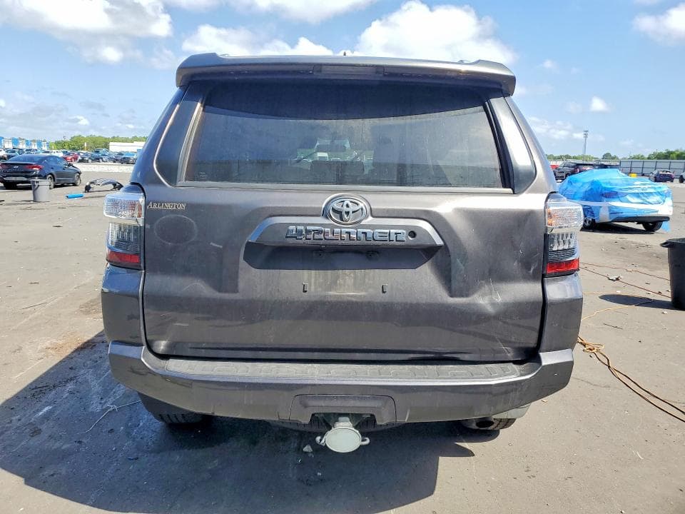 2017 TOYOTA 4RUNNER SR5 6
