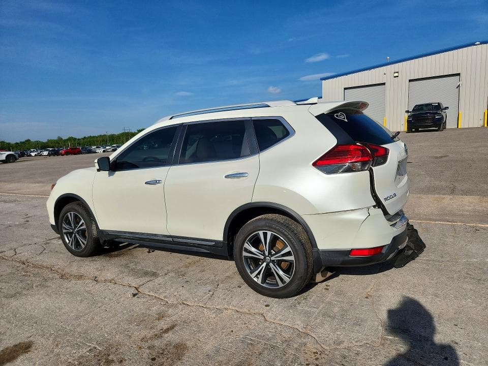2017 NISSAN ROGUE 2