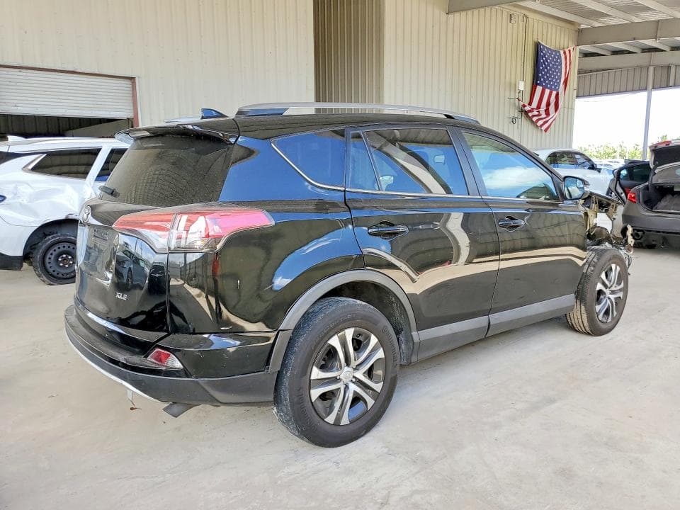 2017 TOYOTA RAV 4 3
