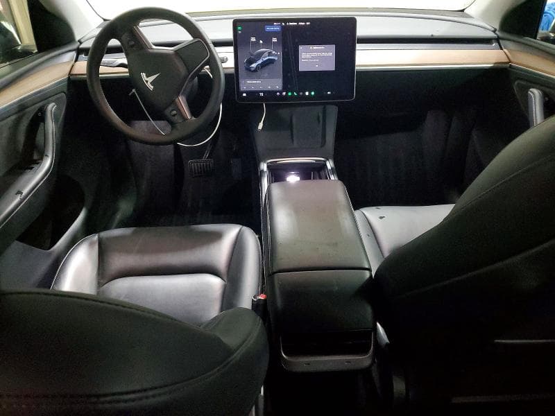 2024 TESLA MODEL Y 8