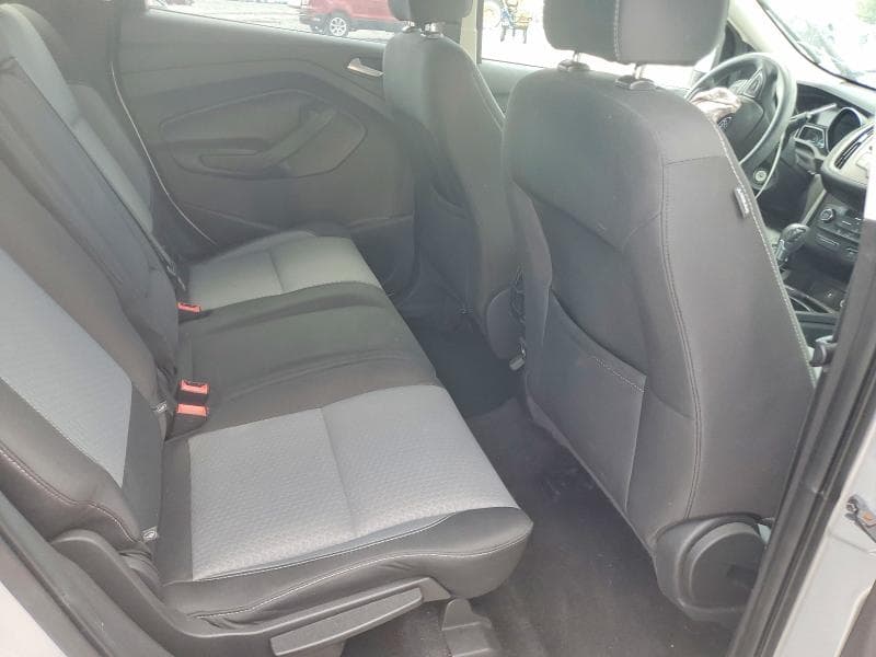 2017 FORD ESCAPE SE 11