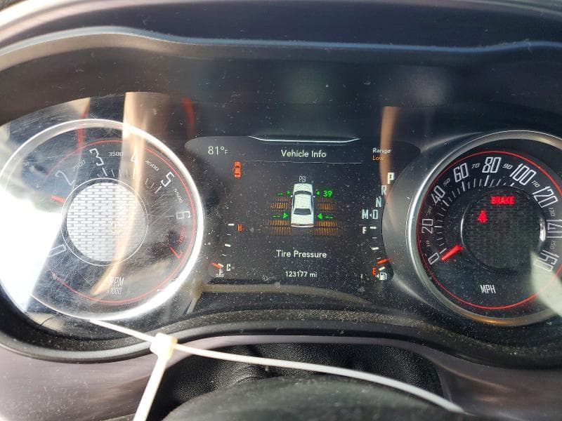 2017 DODGE CHALLENGER SXT 9