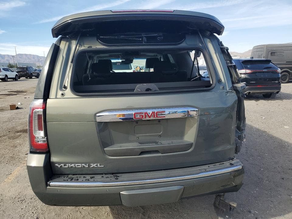 2018 GMC YUKON XL DENALI 6