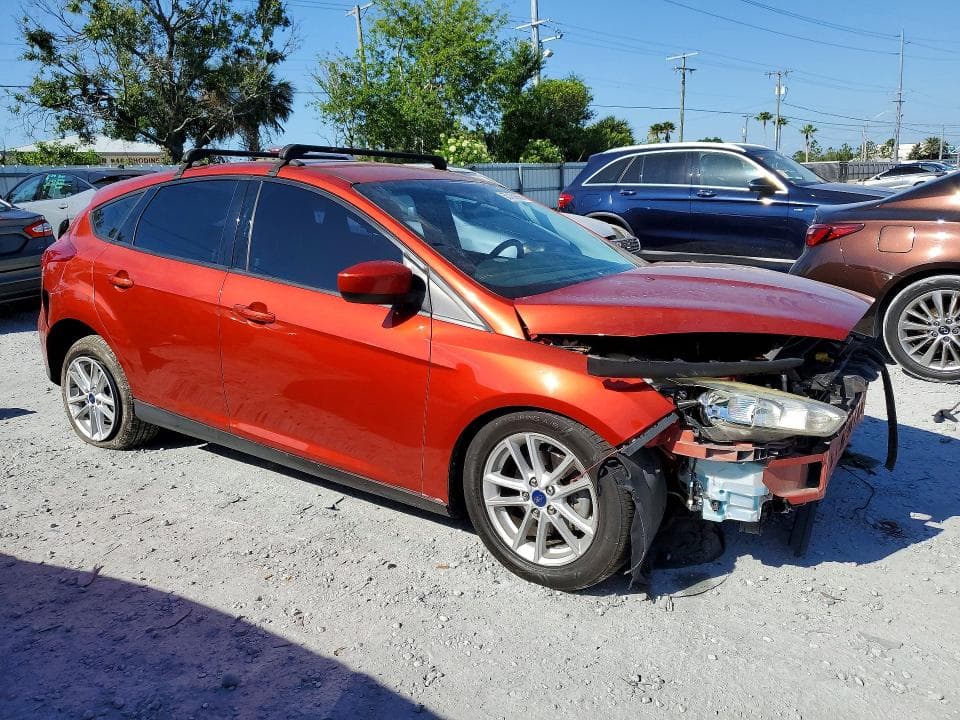 2018 FORD FOCUS SE 4